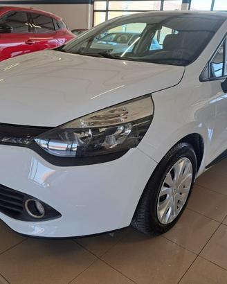 RENAULT Clio IV 2012 - Clio 5p 1.2 Live 75cv