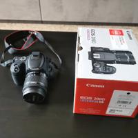 Canon eos 200D + ef-s 18 - 55 f: 4 - 5,6 stm