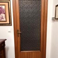 Porte in vero legno di noce con vetro