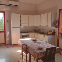 Villetta con giardino a Lenzi