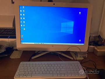HP All-in-one 22'' computer fisso completo