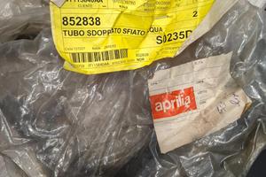 TUBO SDOPPIATO SFIATO ACQUA SCARABEO LIGHT 125