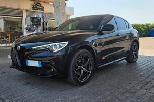 Alfa Stelvio Q4 veloce 210CV