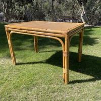 Tavolo in bambù