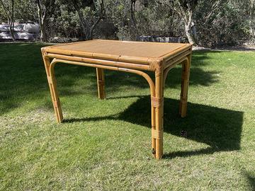 Tavolo in bambù