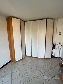Armadio camera da letto e comodini