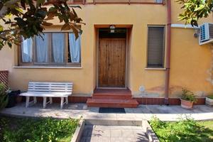 Appartamento quadrilocale piano terra con garage
