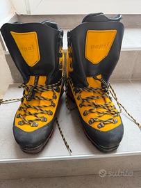 Scarponi da montagna La Sportiva 42.5