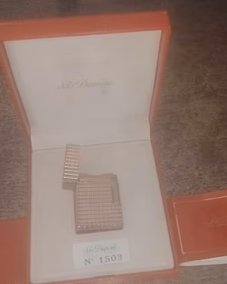 Accendino placcato oro