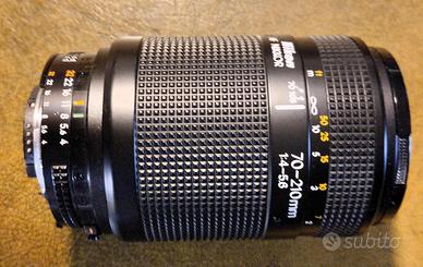 fotocamera NIKON D-3000