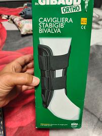 cavigliera bivalva