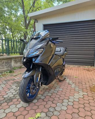 Yamaha TMAX 560