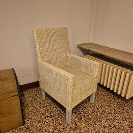 coppia di poltrone rivestite in giunco naturale 