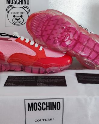 Moschino Couture modello Bubbles Teddy rosa rosse 