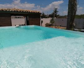 Villa con piscina b&b