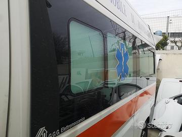 Vetri e ricambi ambulanza pullmino vetrato ducato