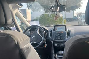 Opel Zafira turer