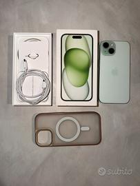 iPhone 15 128GB Verde + Caricatore + Cover MagSafe