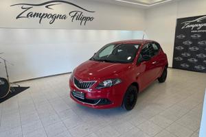 Lancia Ypsilon 1.0 Hybrid Silver 75000km