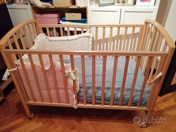 Lettino PALI in legno massello + Materasso e Parac