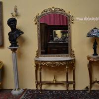 Console dorata con specchiera stile Luigi XVI