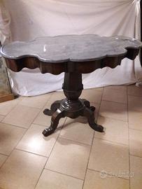 Tavolo a "biscotto" della prima meta' dell' 800