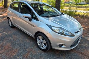 Ford Fiesta 1.4 5 porte Bz.- GPL Titanium