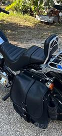 Sacca in pelle con telaio per softail m8