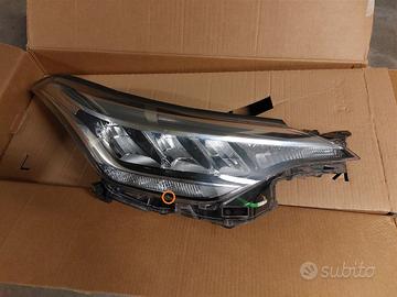 Toyota CHR 2020-23 fanale ant. DX