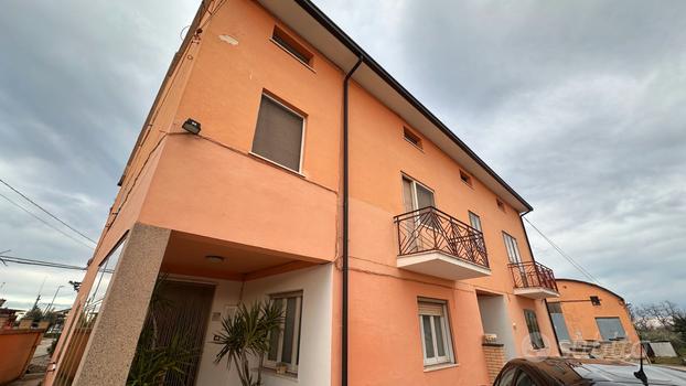 Casa semindipendente di 230mq con spazio esterno