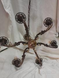 Lampadario della nonna a 6 braccia