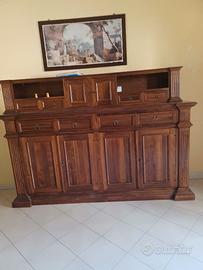 Mobile di legno massello