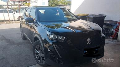 Peugeot 2008 1.2 Puretech Allure 