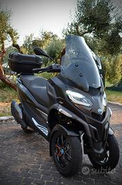 Piaggio MP3 530 exclusive + ACCESSORI