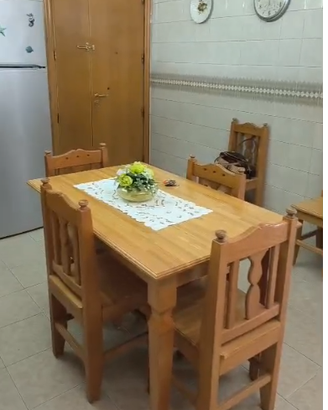 Tavolo da Pranzo e 6 Sedie con Vano Contenitore