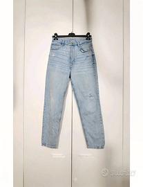Jeans Bershka modello boyfriend a vita alta.  - Ve