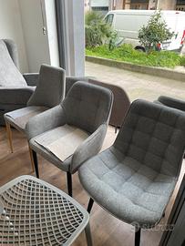 Sedie resistenti in tessuto