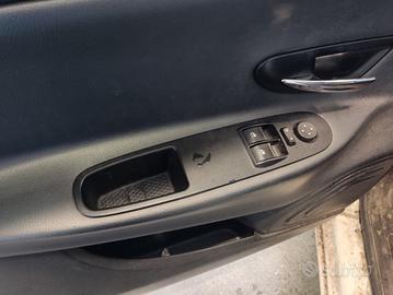 Comando vetri ant sx LANCIA YPSILON del 2011