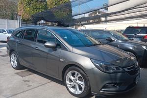 Opel Astra 1.6 CDTi 5 porte Business valutiamo per