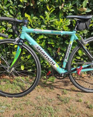 Bicicletta da corsa Bianchi modello Nirone