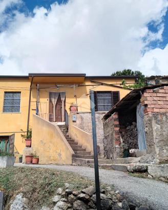 CASA SEMINDIPENDENTE A CERISANO
