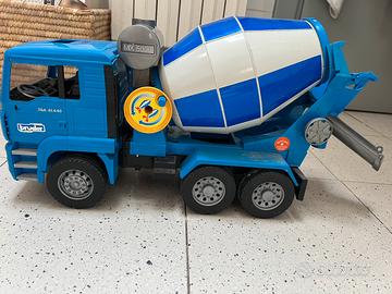 Camion Betoniera Bruder