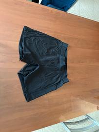 Pantaloncini neri da corsa decathlon