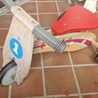 triciclo in legno senza pedali
