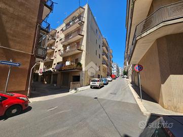 4 LOCALI A CISTERNINO