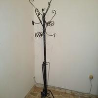 APPENDI ABITI IN FERRO