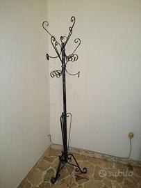 APPENDI ABITI IN FERRO