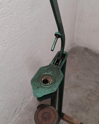 Tappatrice per tappo di sughero