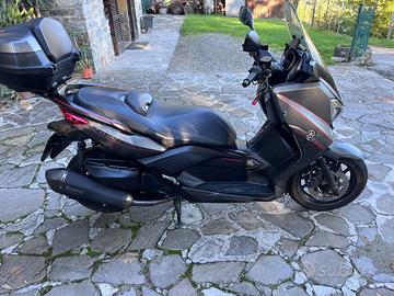 Yamaha X Max 400