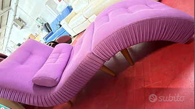 Sdraio viola in tessuto Nuovo da esposizione